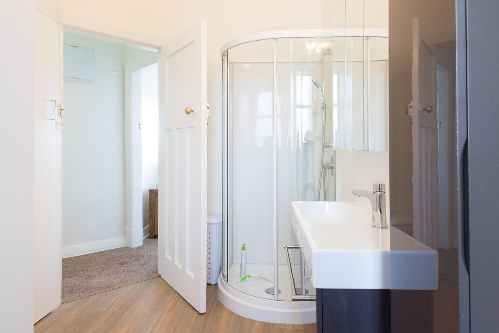The Hydro Esplanade Apartments Dunedin Room photo